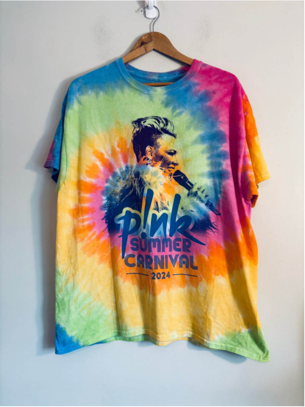 Pink P!nk Tie-Dye Summer Carnival 2024 Short Sleeve Tee L Multicolor Unisex Tour